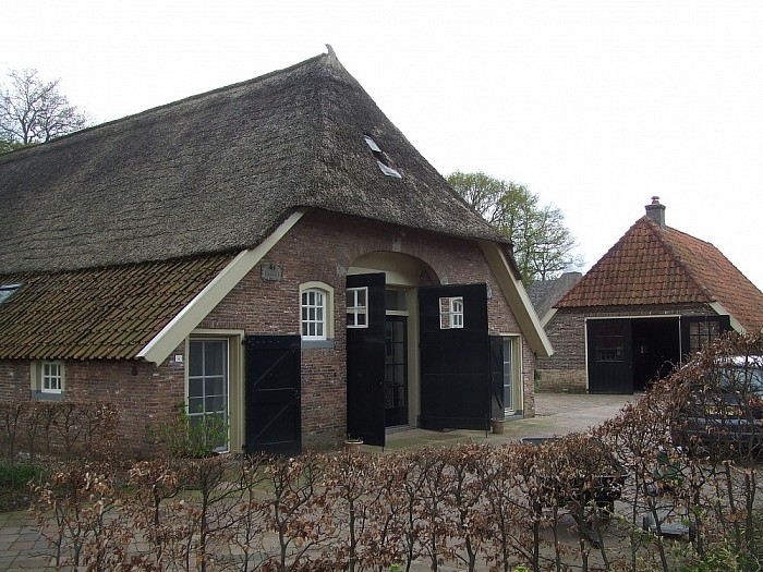 Den Aalshorst (6) met de prachtige boerderijen - Foto: Wim