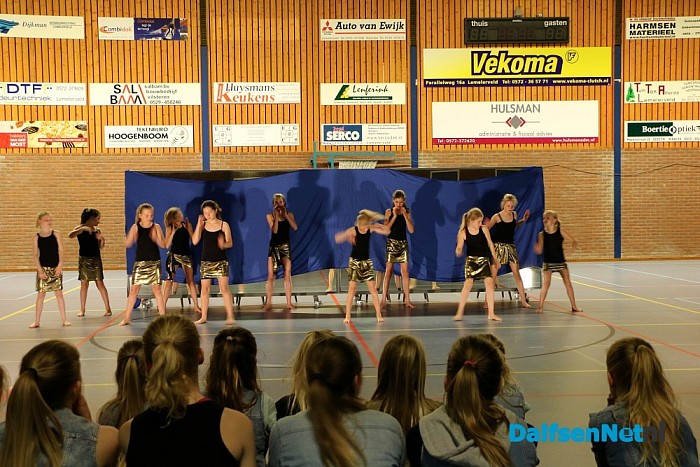 Geslaagde zomeruitvoering streetdance VZOD