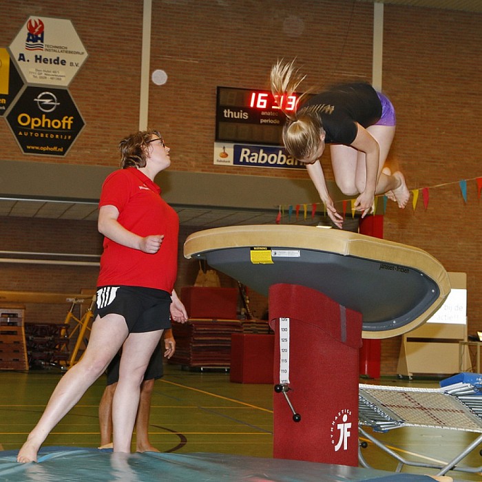 Recordpoging saltospringen gelukt! - Foto: Paul Scholten
