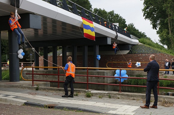 2 mijlpalen in Lemelerveld gevierd - Foto: Paul Scholten