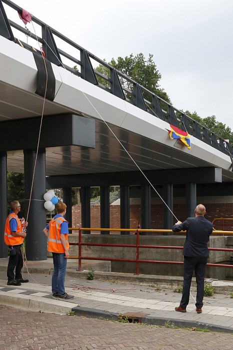 2 mijlpalen in Lemelerveld gevierd - Foto: Paul Scholten