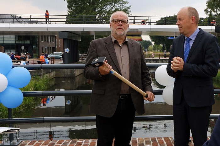 2 mijlpalen in Lemelerveld gevierd - Foto: Paul Scholten