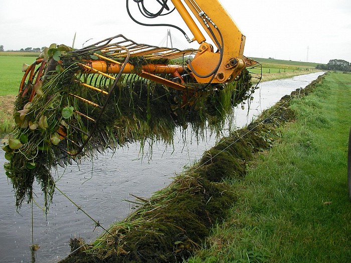 Waterschap maait sloten en oevers weer - Foto: Eigen geleverde foto