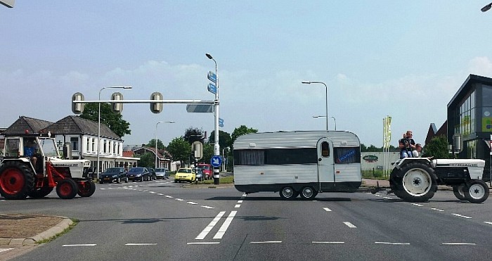 Anhangers Normaal op weg naar Dalfsen - Foto: Eigen geleverde foto