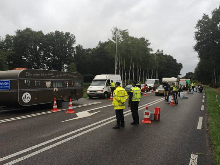 Politie volop bezig met restalcoholcontrole - Foto: Eigen geleverde foto