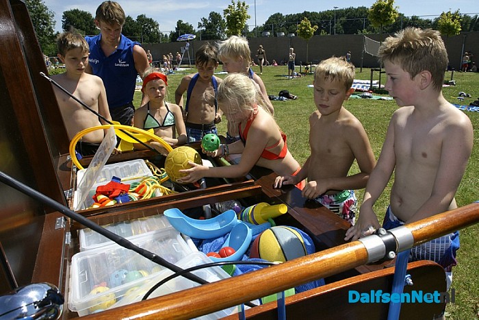 Spellenkar Landstede bracht bezoek aan zwembad Gerner