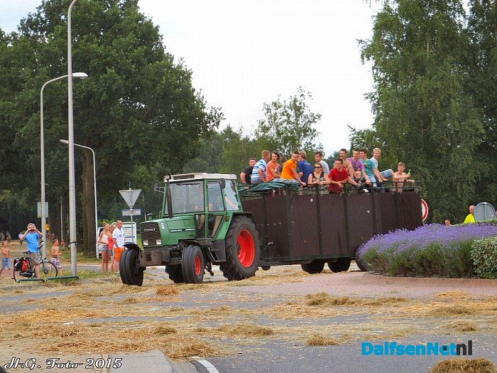 Intocht ‘Normaal”fans weer een groot spektakel. - Foto: H.G. Foto