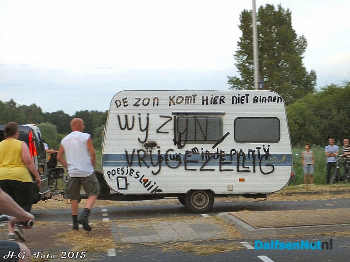 Intocht ‘Normaal”fans weer een groot spektakel. - Foto: H.G. Foto