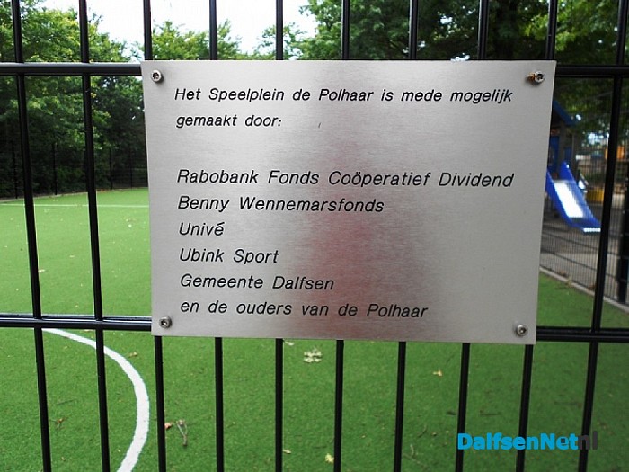 Gemeente verwijdert hekken bij speelveld De Polhaar