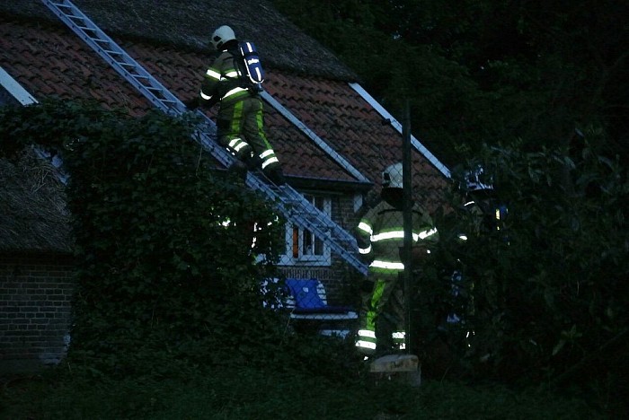 Klein brandje aan de Markeweg - Foto: Niels Jansen