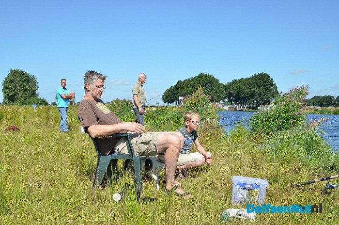 Vissen met visgids Eeuwe Weening bij “Boerhoes” - Foto: Johan Bokma