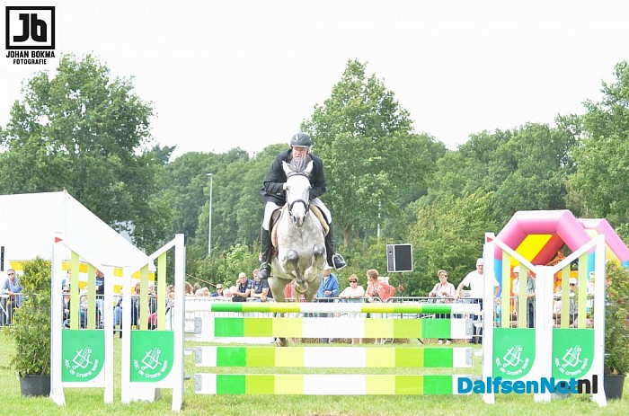 Fantastische paardensport in Hoonhorst tijdens stormachtig weekend - Foto: Johan Bokma