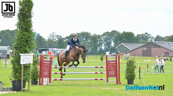 Fantastische paardensport in Hoonhorst tijdens stormachtig weekend - Foto: Johan Bokma