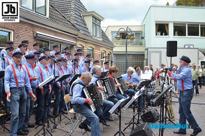 Genieten op de tweede Blauwe Bogen Dag in Dalfsen - Foto: Johan Bokma