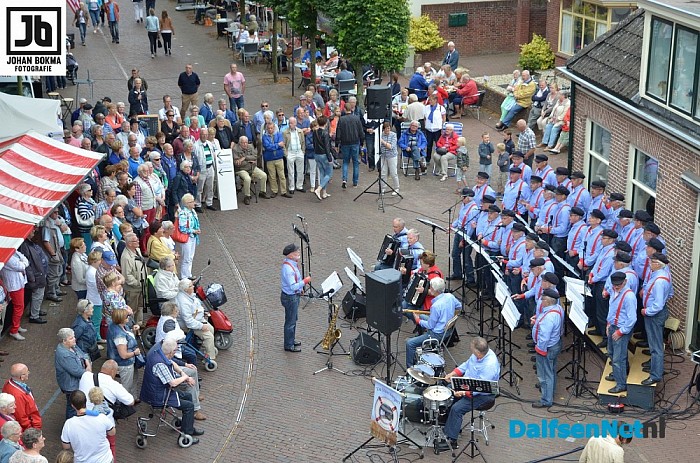 Genieten op de tweede Blauwe Bogen Dag in Dalfsen - Foto: Johan Bokma