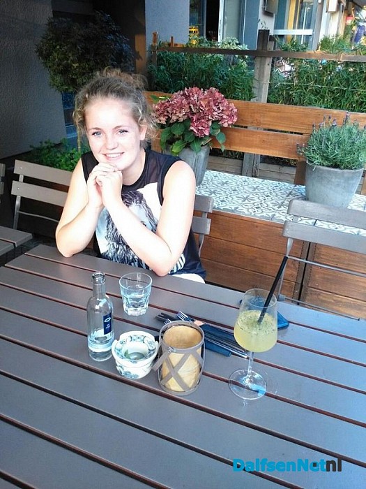 Nadine Zwakenberg uit Hoonhorst naar Nepal