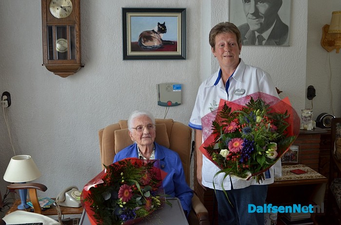 98 jarige blij met zelfstandig wonen - Foto: Johan Bokma