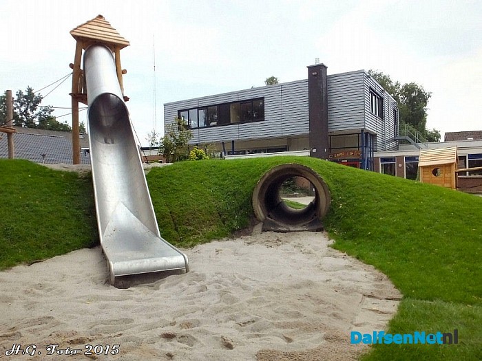 Groene schoolplein Cazemier school bijna klaar. - Foto: H.G. Foto