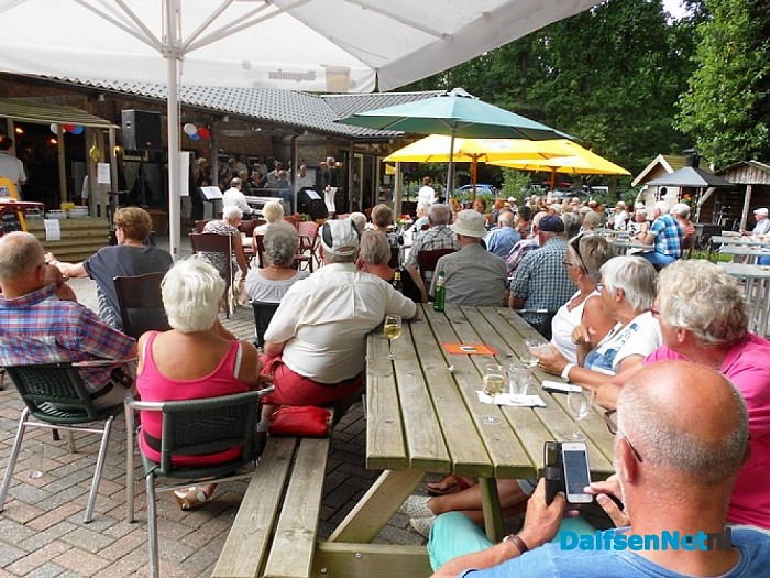 Gert Timmerman en koor zonder naam: Knalfeest