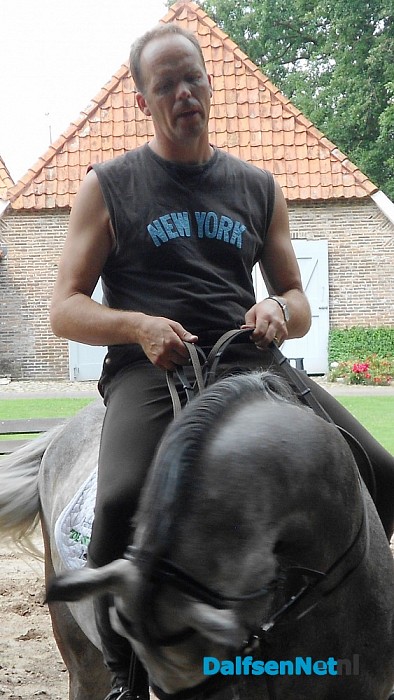 Bij de buurvrouw in de zandbak