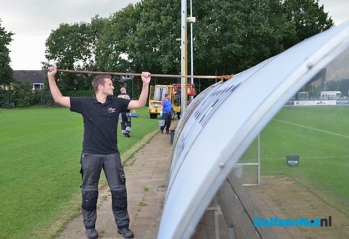 Grote schoonmaak bij de Potstal - Foto: Johan Bokma