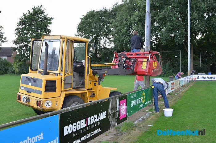 Grote schoonmaak bij de Potstal - Foto: Johan Bokma