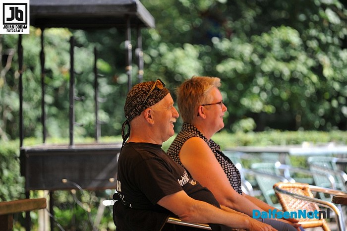 Onder de stralende zon genieten van de Bent Zonder Vent - Foto: Johan Bokma