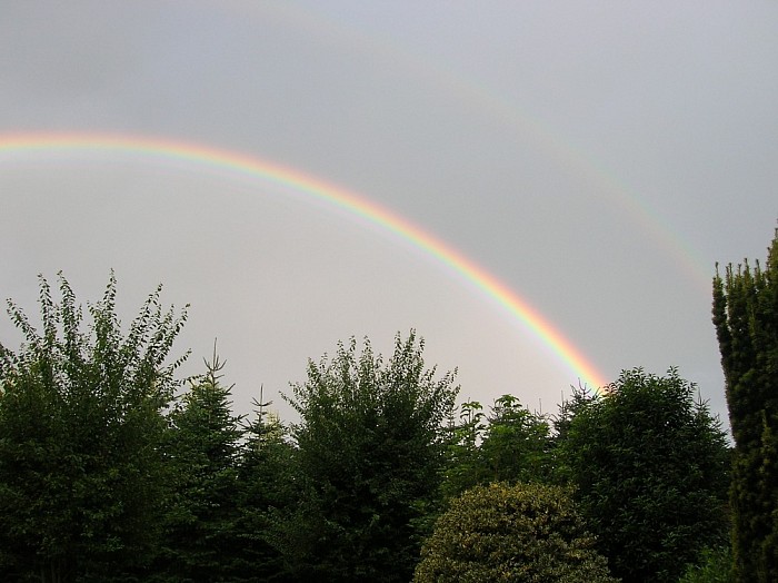 Regenboog boven Ankum en Hoonhorst - Foto: Eigen geleverde foto