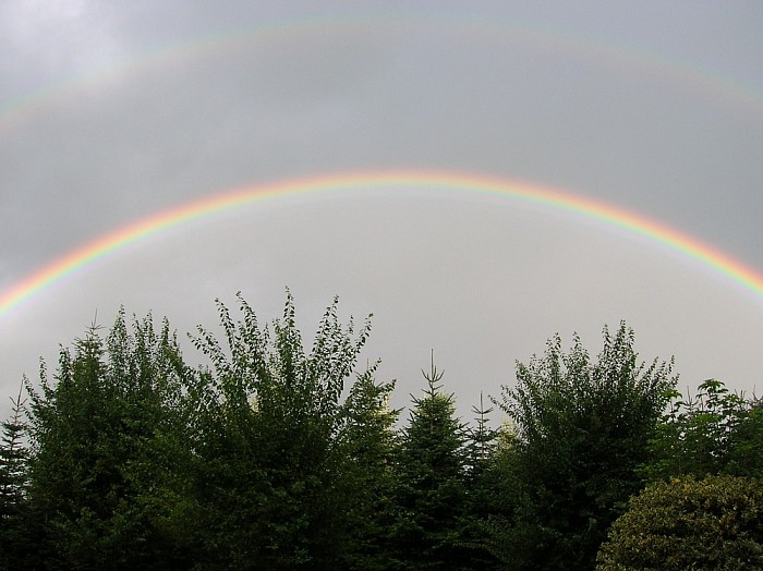 Regenboog boven Ankum en Hoonhorst - Foto: Eigen geleverde foto