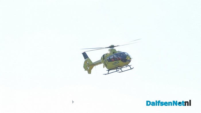 Update 2 Auto te water bestuurder ernstig gewond afgevoerd - Foto: Johan Bokma