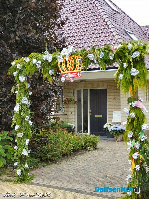 Klaas en Thea Agricola 25 jaar getrouwd. - Foto: H.G. Foto
