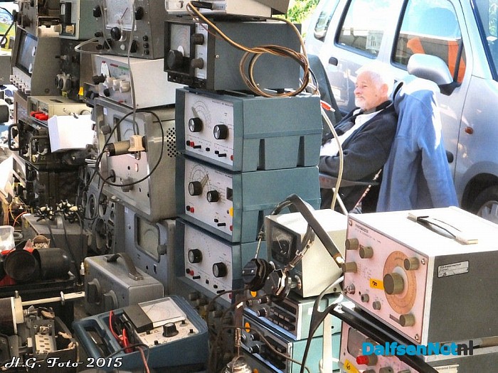 Radio onderdelen markt de Lichtmis. - Foto: H.G. Foto