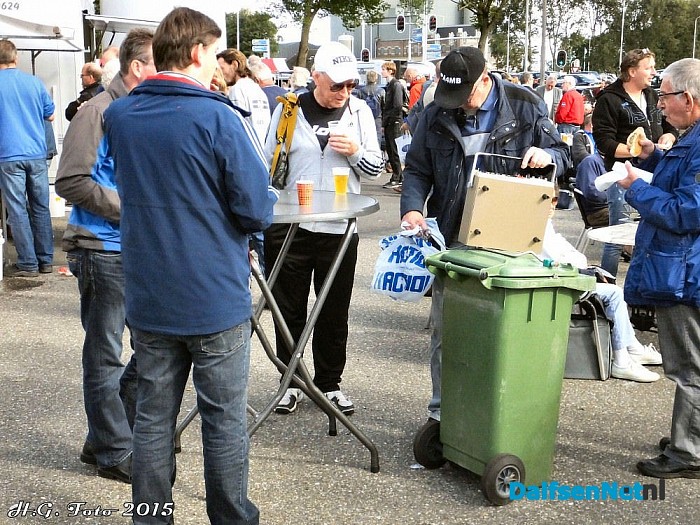 Radio onderdelen markt de Lichtmis. - Foto: H.G. Foto