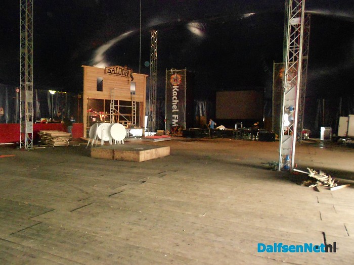 Afbouwen feestterrein Kachel FM