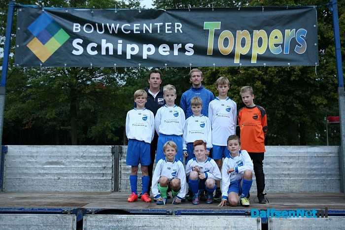 Op de foto met de sponsor