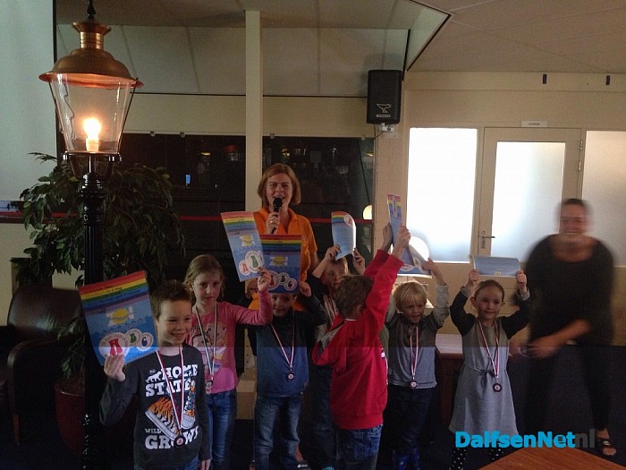 Afzwemmen: eerste diploma’s onder de vlag zwemschool Kontrast