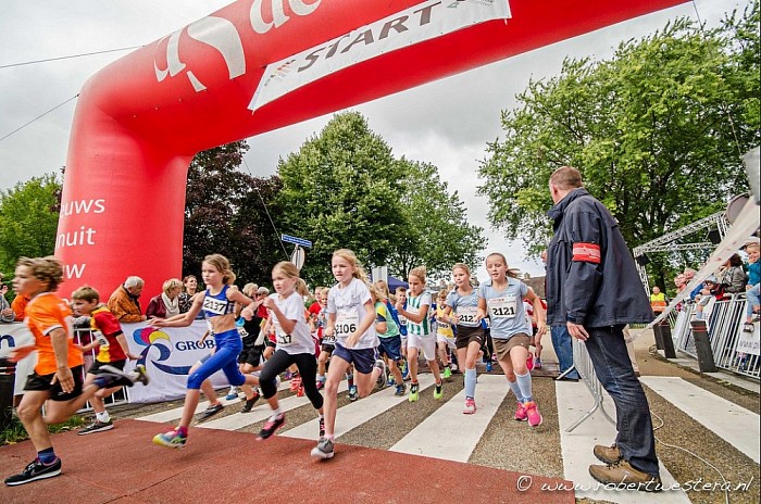 Veel schaatsers doen mee aan Loopfestijn - Foto: Eigen geleverde foto