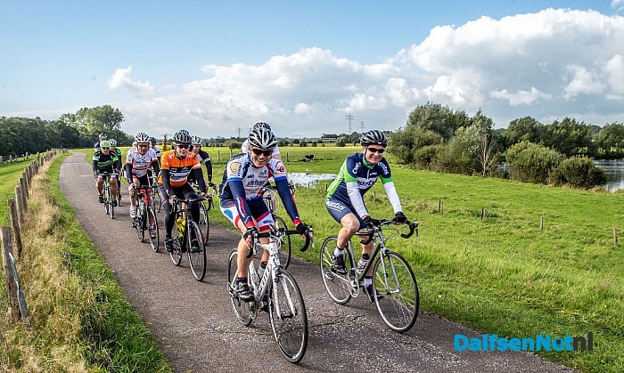 Culinaire Tour de Countus 2015 met 1700 euro voor Tegenkracht!