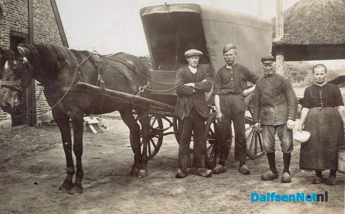 Namen gezocht van groepsfoto - Foto: Historische Kring Dalfsen