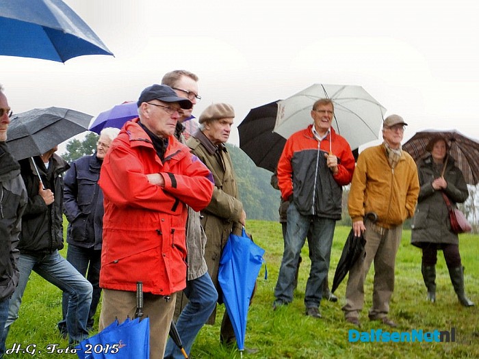 Boom aan de Poppenallee herplant. - Foto: H.G. Foto