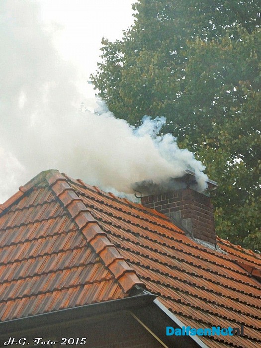 Schoorsteenbrand Welsummerweg. - Foto: H.G. Foto