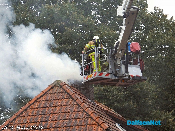 Schoorsteenbrand Welsummerweg. - Foto: H.G. Foto