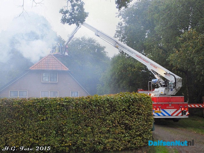 Schoorsteenbrand Welsummerweg. - Foto: H.G. Foto