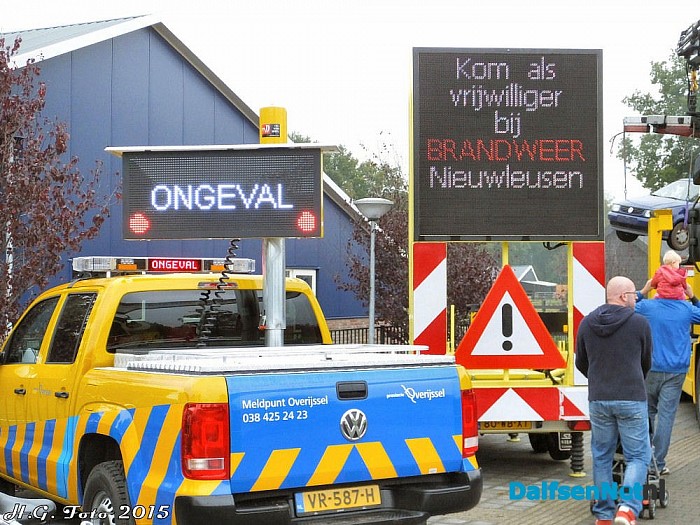 Open dag Brandweer Nieuwleusen goed bezocht. - Foto: H.G. Foto