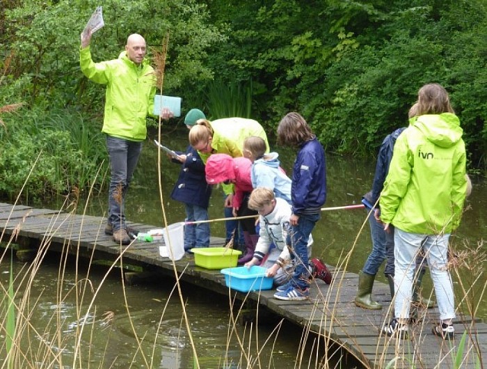 Groendoeners zoeken herfstmonsters - Foto: Eigen geleverde foto