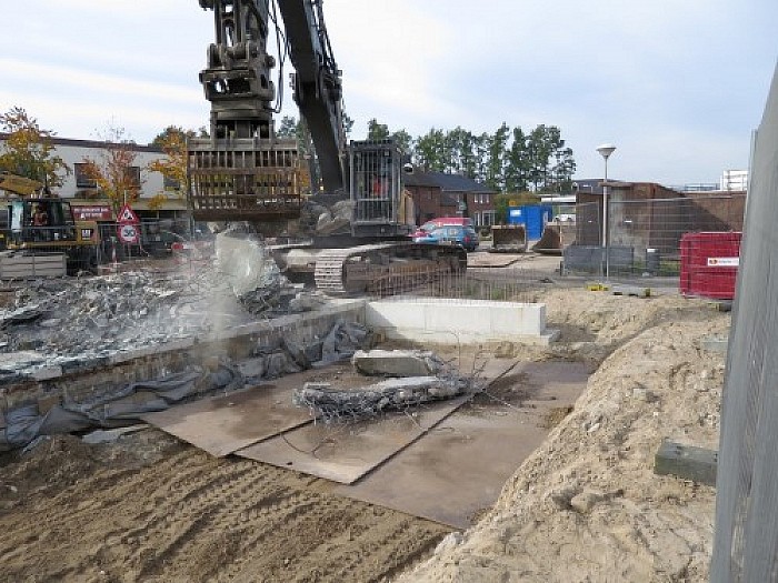 Sloop overkluizing kanaal begonnen  (2) - Foto: Wim