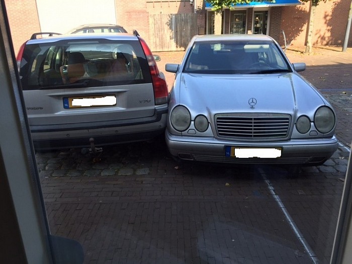 Botsing: veroorzaker mag zich melden - Foto: Eigen geleverde foto