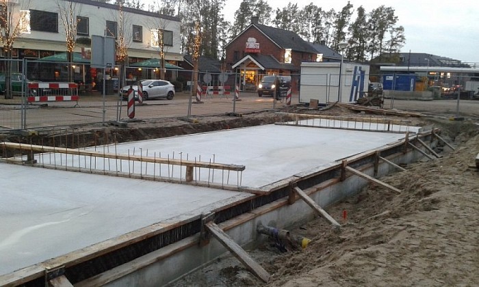 Betonnen brugdek Lemelerveld gestort - Foto: Eigen geleverde foto