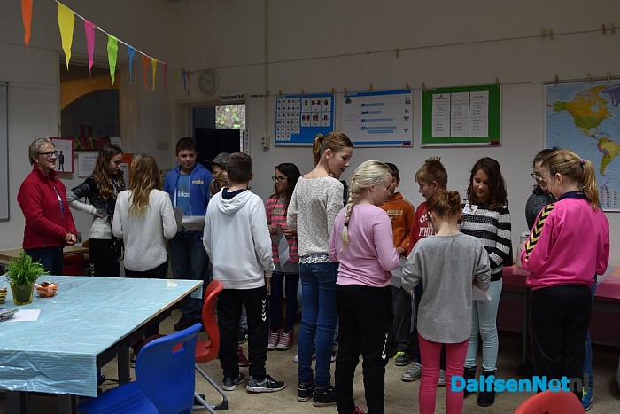 Duitse kinderen bezoeken leeftijdsgenoten in Dalfsen - Foto: Johan Bokma