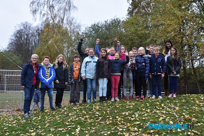 Duitse kinderen bezoeken leeftijdsgenoten in Dalfsen - Foto: Johan Bokma